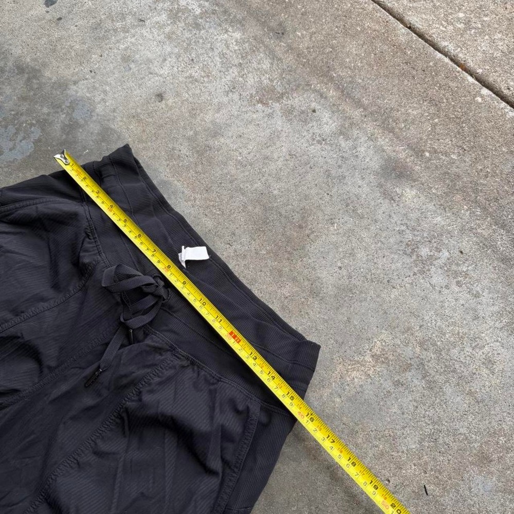 Lululemon dance studio joggers size 8 - Picture 7 of 7